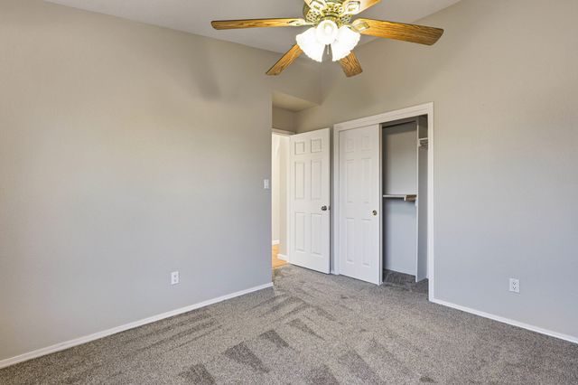 2287 Stallion Street SW, Los Lunas, NM 87031