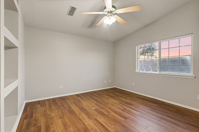 2287 Stallion Street SW, Los Lunas, NM 87031