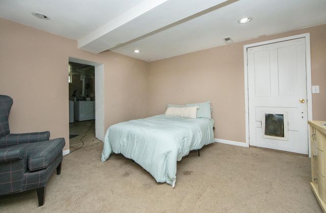 2713 Center Street, Cedar Falls, IA 50613