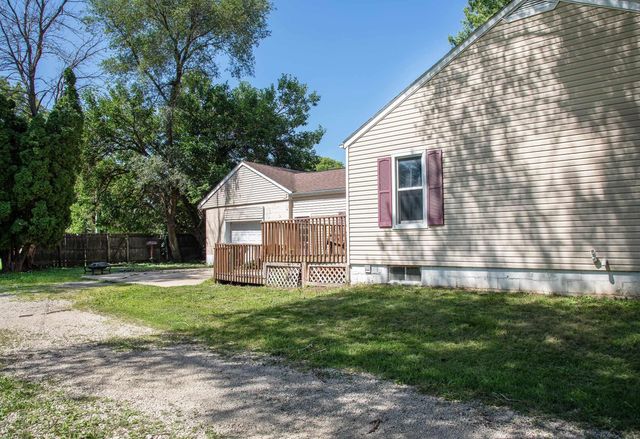 2713 Center Street, Cedar Falls, IA 50613