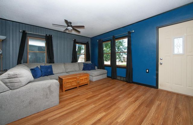 2713 Center Street, Cedar Falls, IA 50613