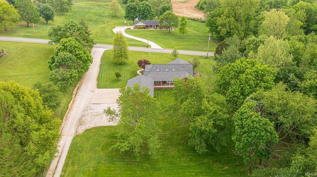 669 E 300 N, Jasper, IN 47546
