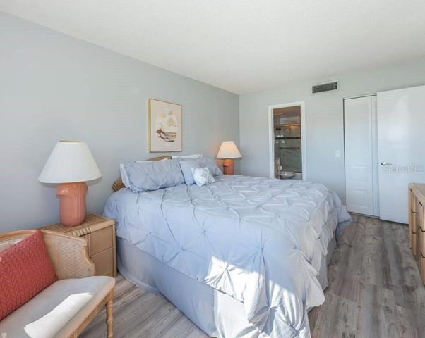 5724 PUERTA DEL SOL BOULEVARD S 248, St Petersburg, FL 33715