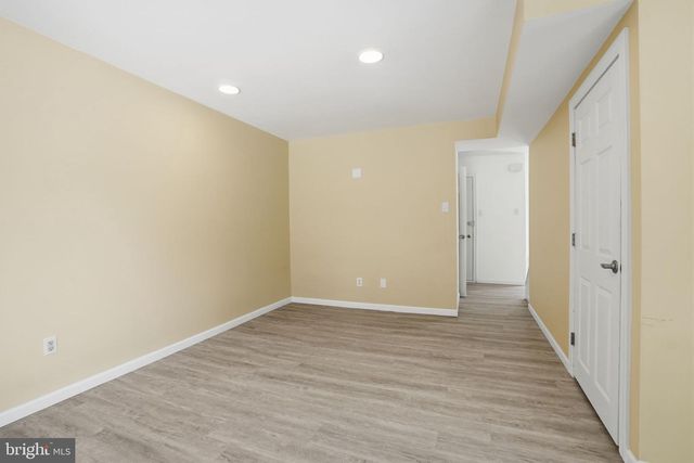 710 TROWBRIDGE DR, Southampton, PA 18966