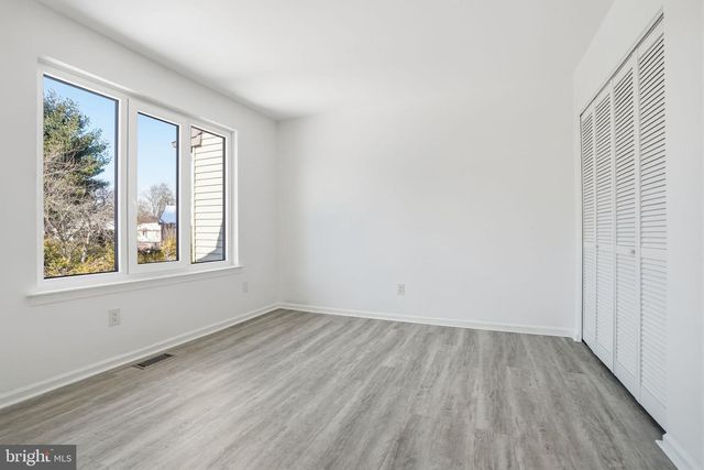 710 TROWBRIDGE DR, Southampton, PA 18966