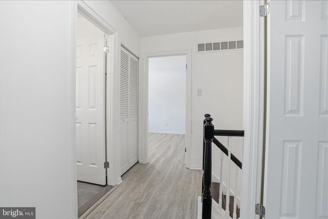 710 TROWBRIDGE DR, Southampton, PA 18966