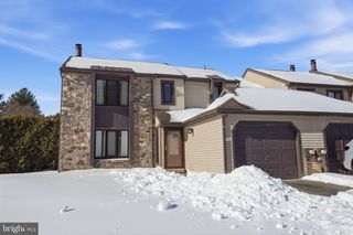 710 TROWBRIDGE DR, Southampton, PA 18966