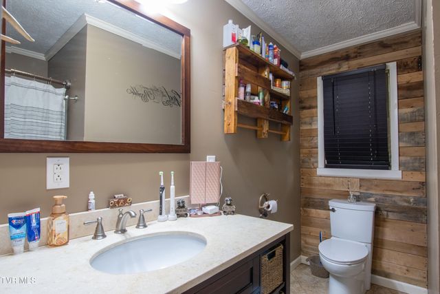 19201 Moulin Street, Abingdon, VA 24210