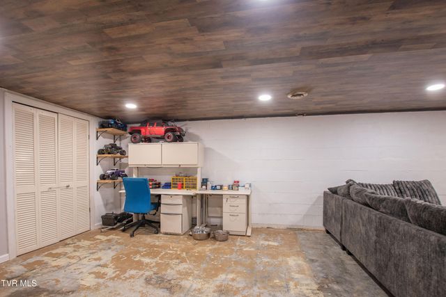19201 Moulin Street, Abingdon, VA 24210