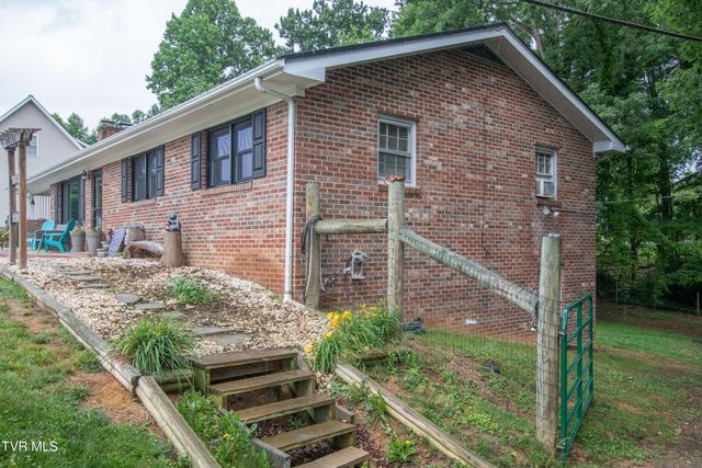19201 Moulin Street, Abingdon, VA 24210