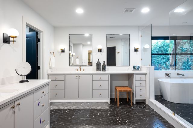 10652 Les Jardins Drive, Dallas, TX 75229