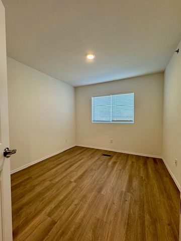 2801 W Mockingbird Lane, Rogers, AR 72756