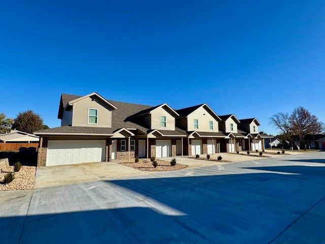 2801 W Mockingbird Lane, Rogers, AR 72756