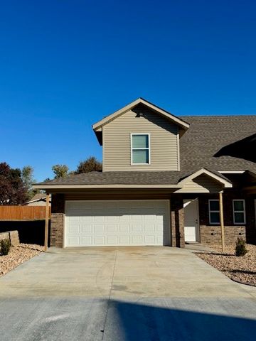 2801 W Mockingbird Lane, Rogers, AR 72756