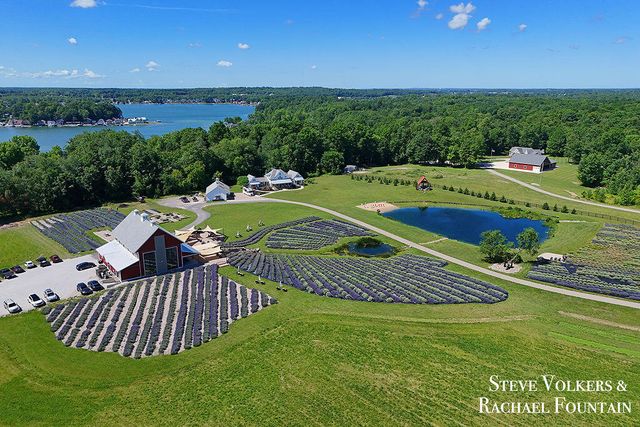 464 Stanton Farms Drive, Caledonia, MI 49316