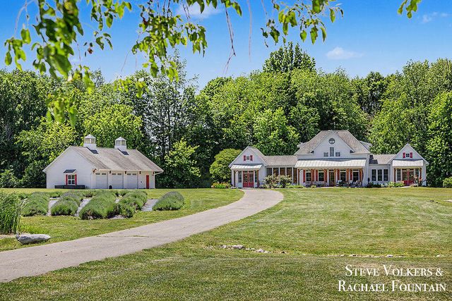 464 Stanton Farms Drive, Caledonia, MI 49316