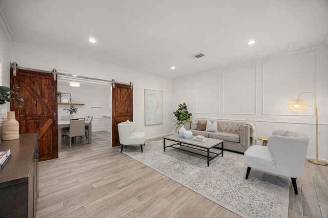 10106 Inwood Drive, Houston, TX 77042
