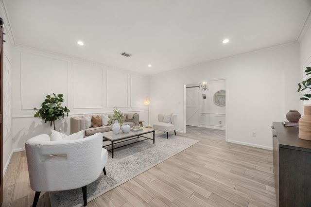 10106 Inwood Drive, Houston, TX 77042