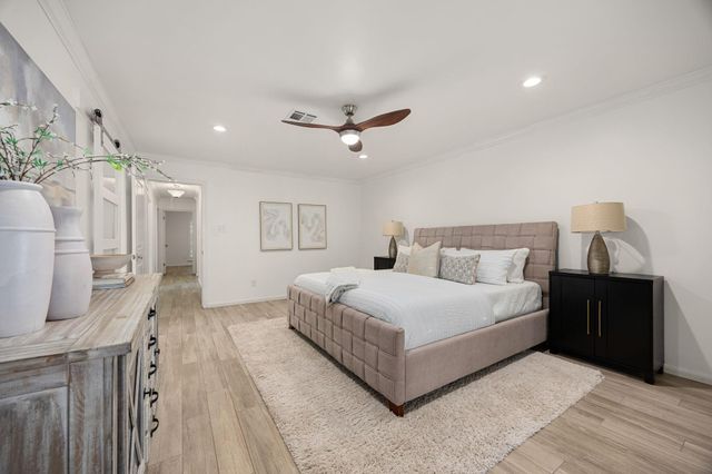10106 Inwood Drive, Houston, TX 77042