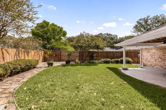 10106 Inwood Drive, Houston, TX 77042