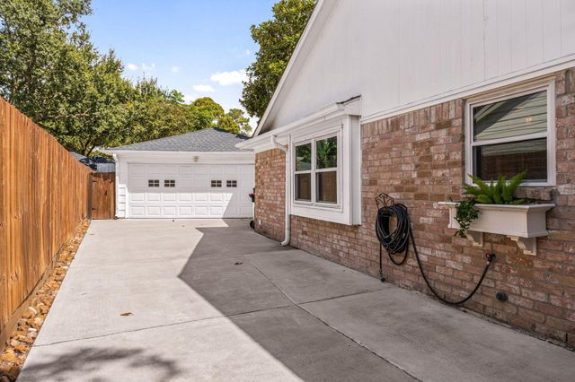 10106 Inwood Drive, Houston, TX 77042