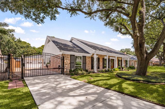 10106 Inwood Drive, Houston, TX 77042