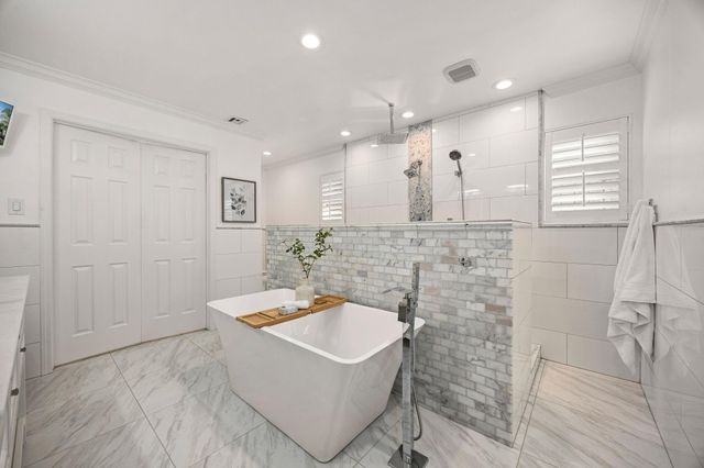 10106 Inwood Drive, Houston, TX 77042