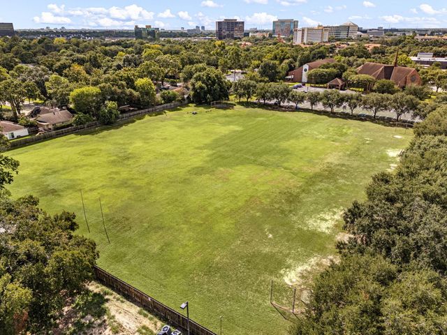 10106 Inwood Drive, Houston, TX 77042