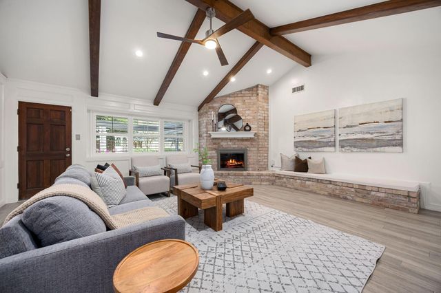 10106 Inwood Drive, Houston, TX 77042