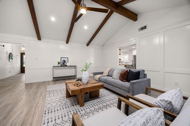10106 Inwood Drive, Houston, TX 77042