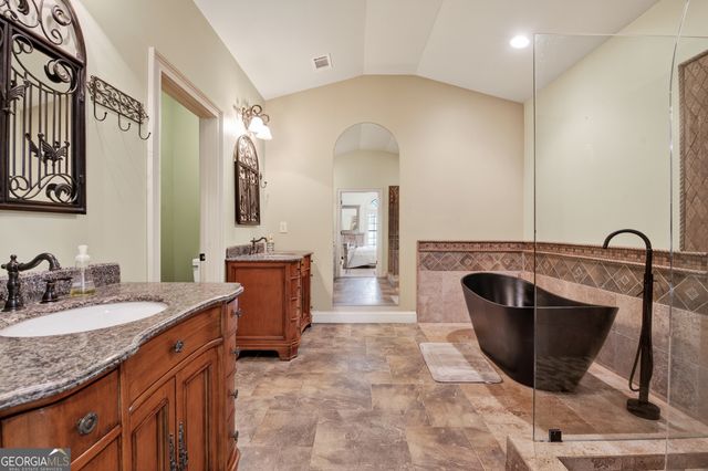 1583 Hickory Flat Road, Gillsville, GA 30543