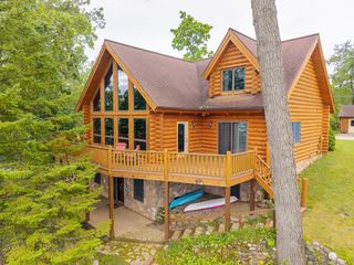 6670 W South Lake Gage Drive, Angola, IN 46703