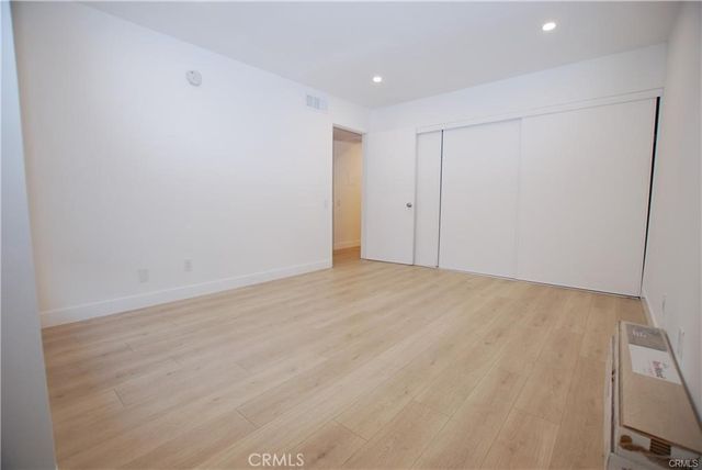 6820 Remmet, Canoga Park, CA 91303