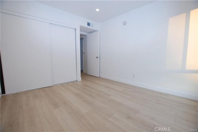 6820 Remmet, Canoga Park, CA 91303