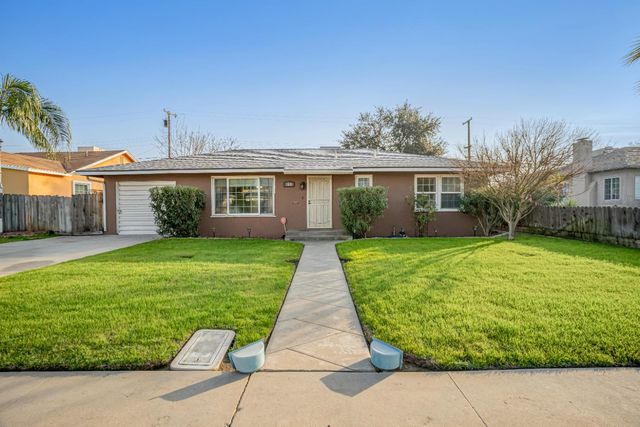 3846 Maywood Drive S, Fresno, CA 93703