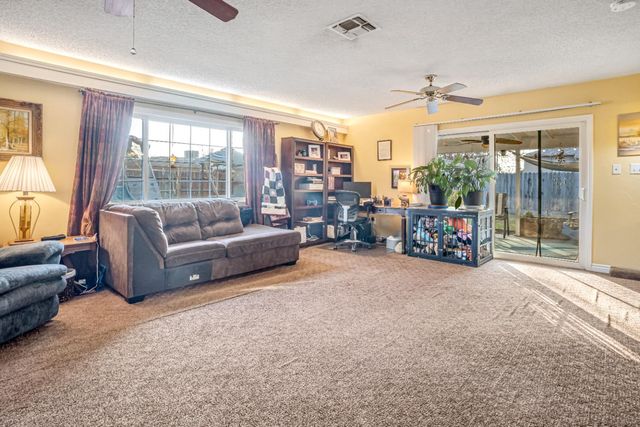 3846 Maywood Drive S, Fresno, CA 93703