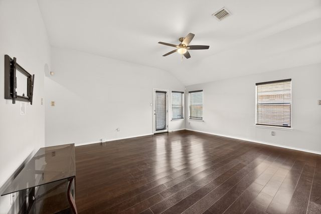 2720 Furlong Drive, Grand Prairie, TX 75051