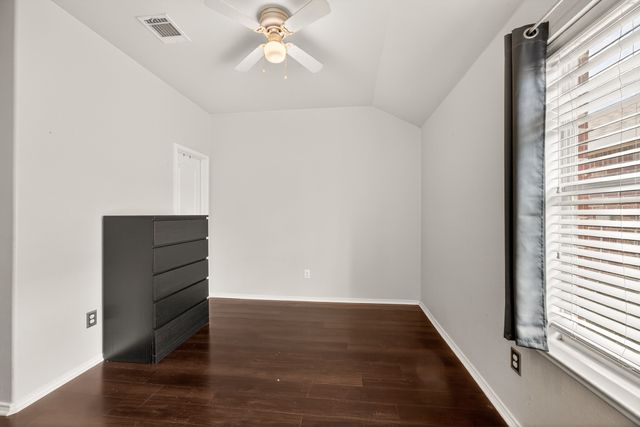 2720 Furlong Drive, Grand Prairie, TX 75051