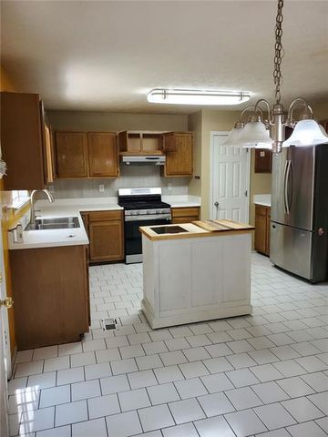 1707 Silverdale Lane, Lithia Springs, GA 30122