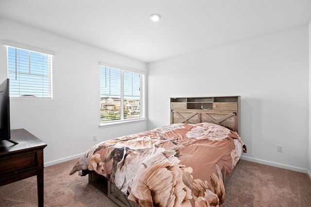 10024 Mont Blanc Ln, Stockton, CA 95219