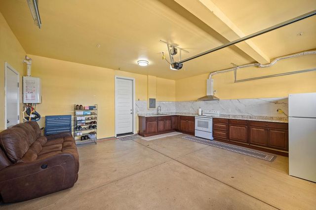 10024 Mont Blanc Ln, Stockton, CA 95219