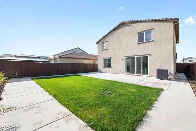 10024 Mont Blanc Ln, Stockton, CA 95219