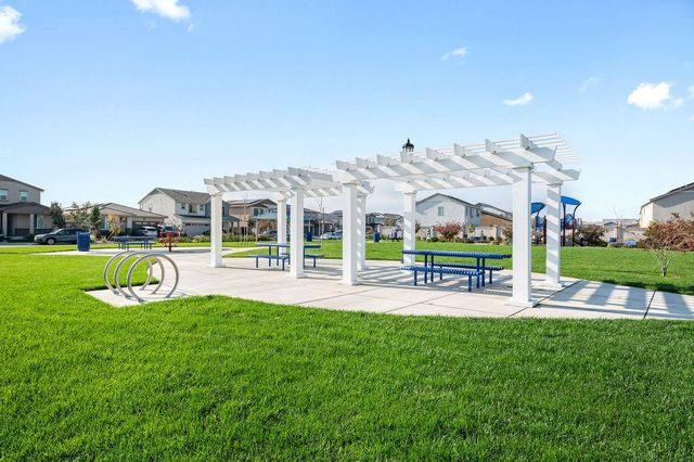 10024 Mont Blanc Ln, Stockton, CA 95219