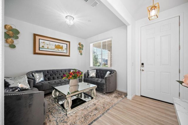 10024 Mont Blanc Ln, Stockton, CA 95219