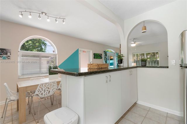 1633 Tyler St, Hollywood, FL 33020