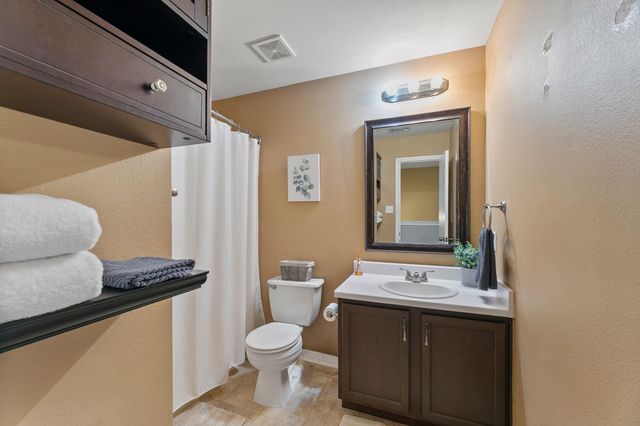 290 Jack Rabbit LN, Buda, TX 78610