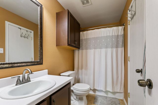290 Jack Rabbit LN, Buda, TX 78610