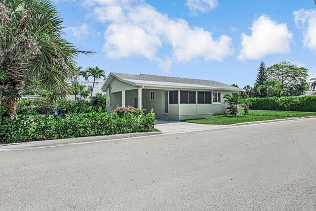 1201 N Palmway, Lake Worth Beach, FL 33460