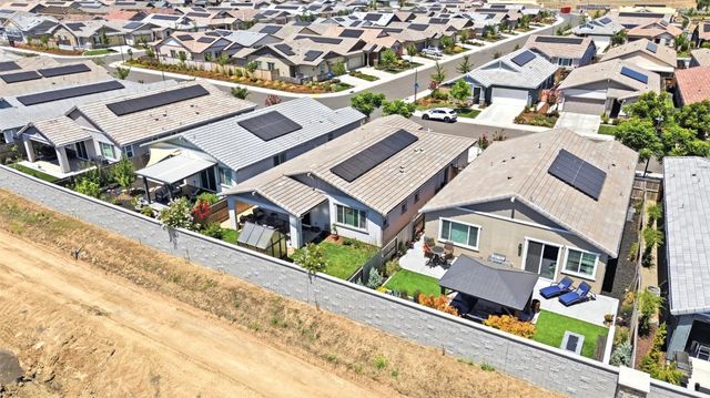 1399 Carson River Loop, Lincoln, CA 95648