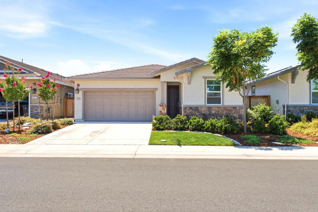 1399 Carson River Loop, Lincoln, CA 95648